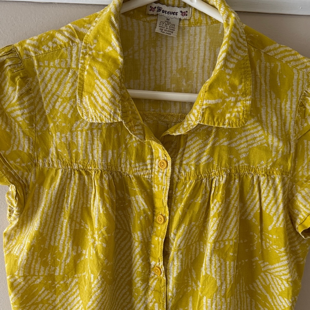 Forever Yellow Floral Cap Sleeve Blouse - Picture 4 of 6